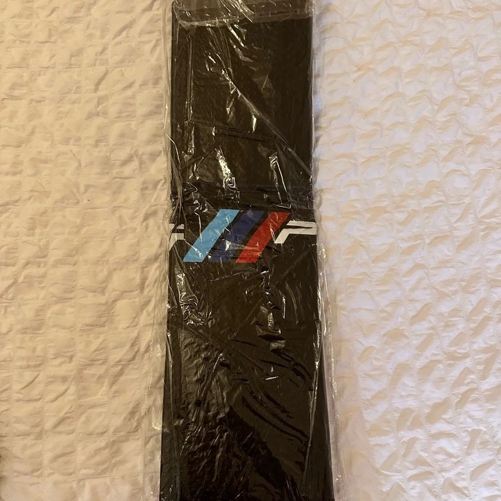 Used - Picture 4 of 8